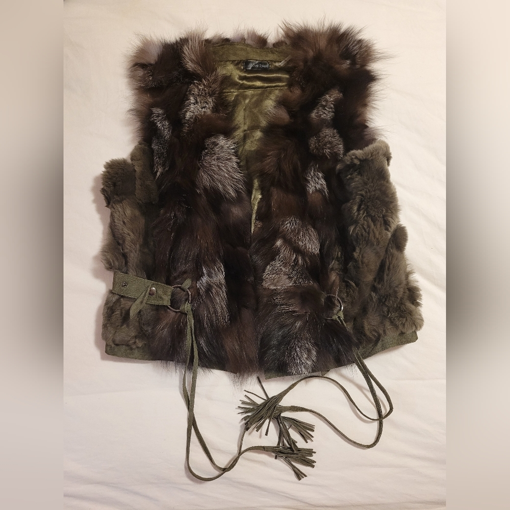 Love token rex rabbit and silver fox vest sz L